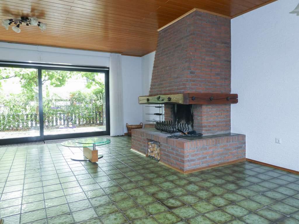 Immobilie in Hochdorf-Assenheim - Ankommen und wohlfühlen – Einfamilienhaus mit Terrasse, Garage & Stellplatz - Bild 2