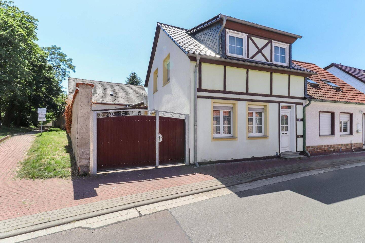 Immobilie in Bismark (Altmark) - Haus mit Potential in zentraler Lage! - Bild 1