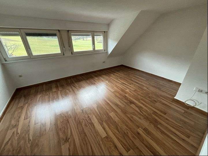 Immobilie in Zell am Harmersbach - Charmante Dachgeschoßwohnung - frei - Bild 4