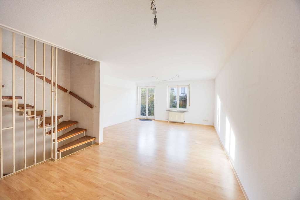 Immobilie in Pleidelsheim - WEITBLICK: Doppelhaushälfte mit Garten! - Bild 1