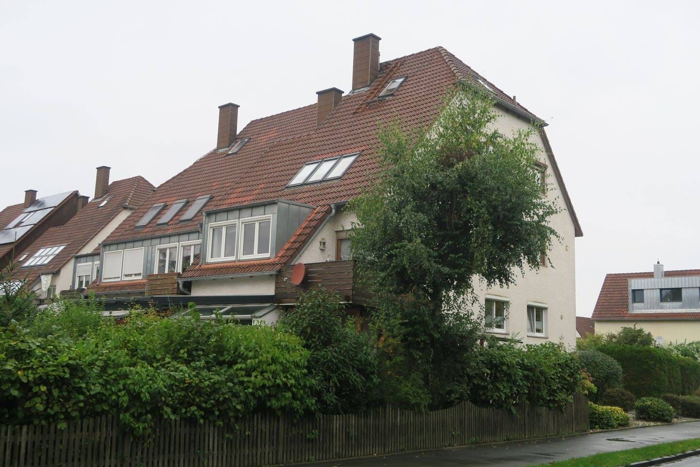 Immobilie in Langenzenn - Kleines Haus im Haus...4 ZimmerWohnung mit Balkon,Terrasse und Gartenanteil - Bild 0