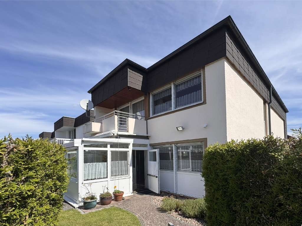 Immobilie in Rotenburg an der Fulda - Gepflegt und einzugsbereit: Wohnhaus mit Wintergarten, Balkon, Garten und Garage in stadtnaher Lage - Bild 2