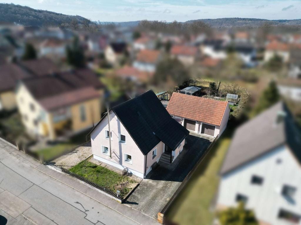 Immobilie in Teublitz - Einfamilienhaus freistehend in Teublitz - Bild 2