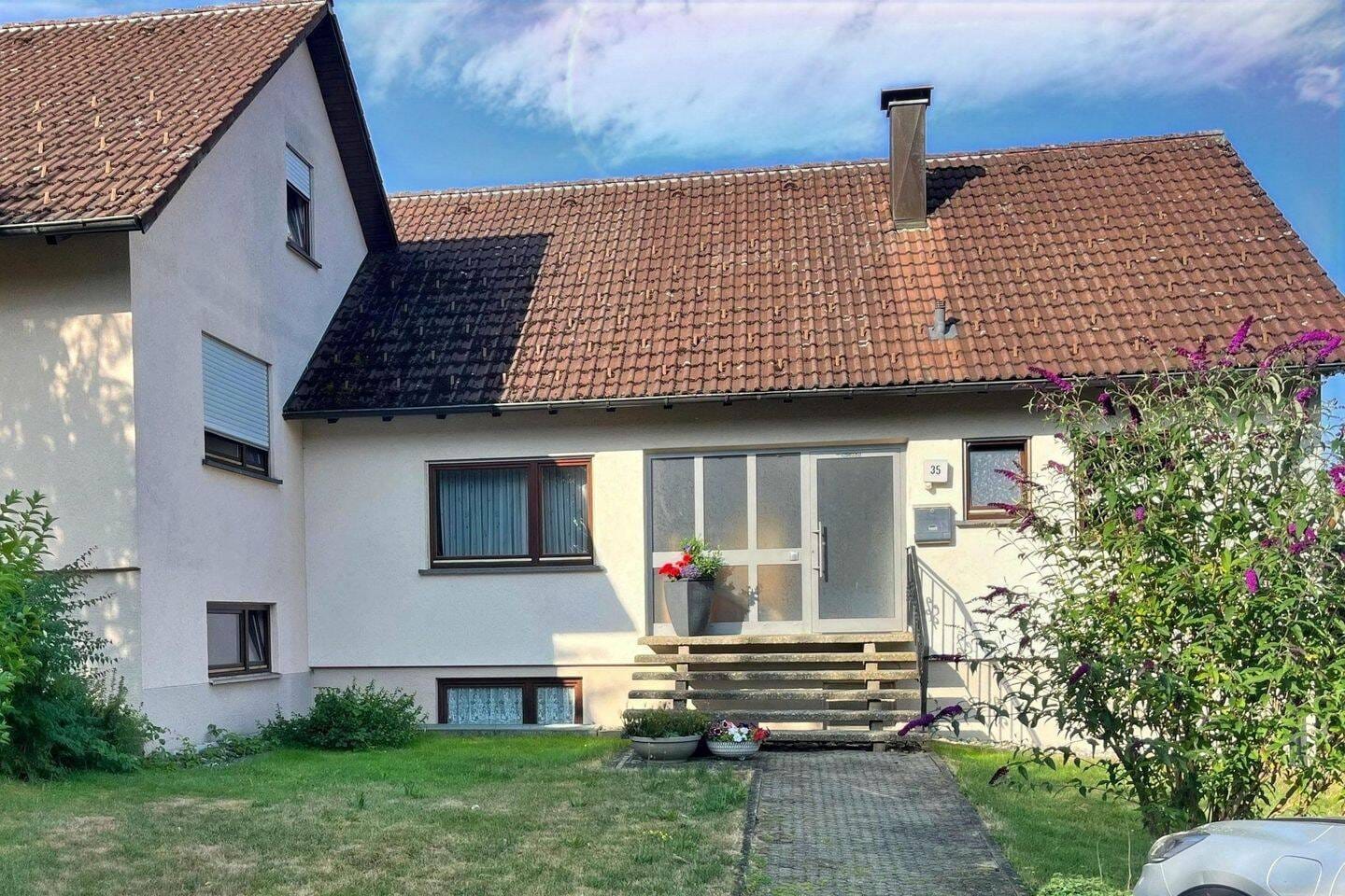Immobilie in Gosheim - Doppelhaushälfte in ruhiger Lage von Gosheim - Bild 1