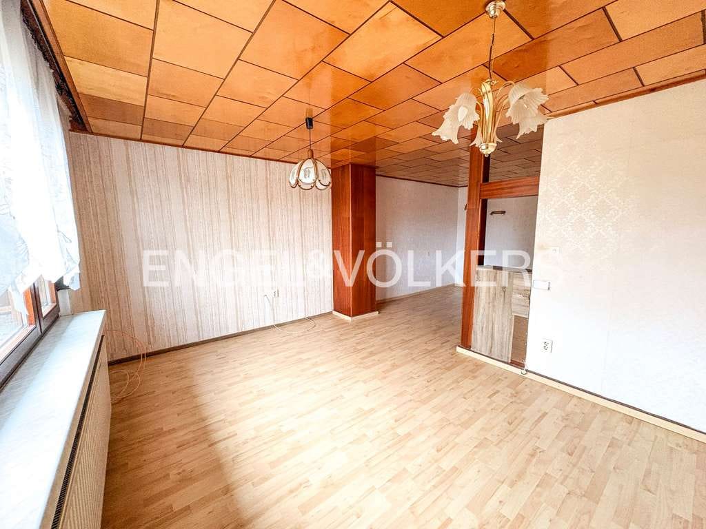 Immobilie in Steinbach-Hallenberg - Familienfreundliche Doppelhaushälfte mit Garten und Weitblick - Bild 1