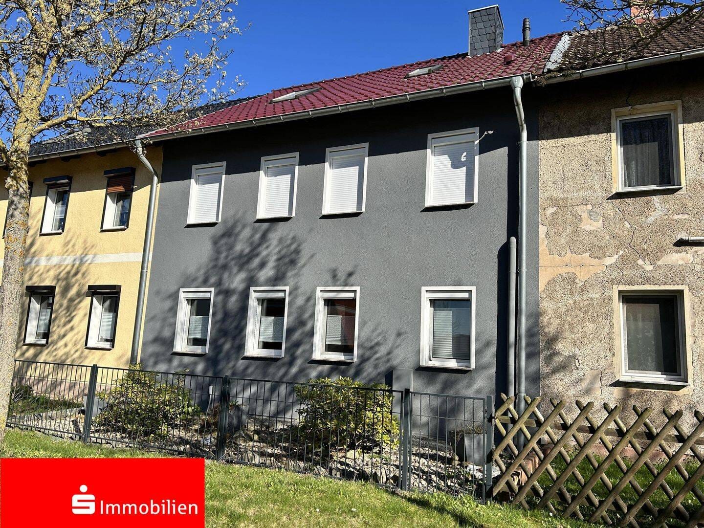 Immobilie in Nordhausen - Zeitloses Fachwerk-Juwel mit moderner Ausstattung - Das sanierte Reihenhaus im Herzen von Bielen - Bild 0