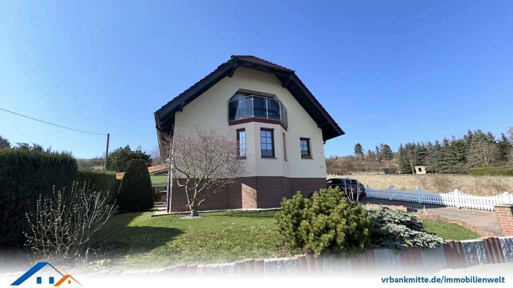 Immobilie in Leinefelde-Worbis - Einfamilienhaus mit Einliegerwohnung auf großzügigem Grundstück - Bild 0