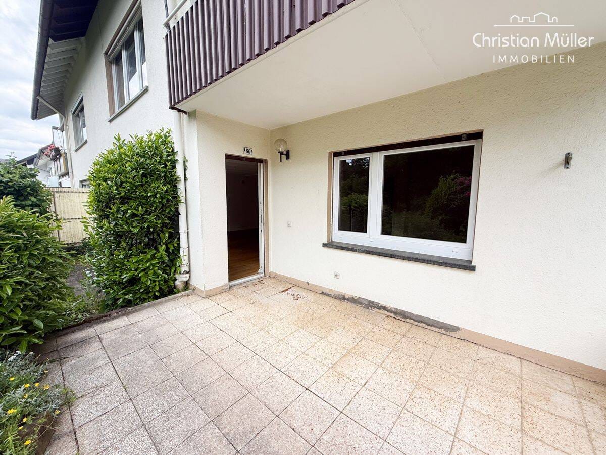 Immobilie in Kirchzarten - Eigennutzung & Kapitalanlage vereint: Dreifamilienhaus in Kirchzarten auf Erbbaugrundstück - Bild 4