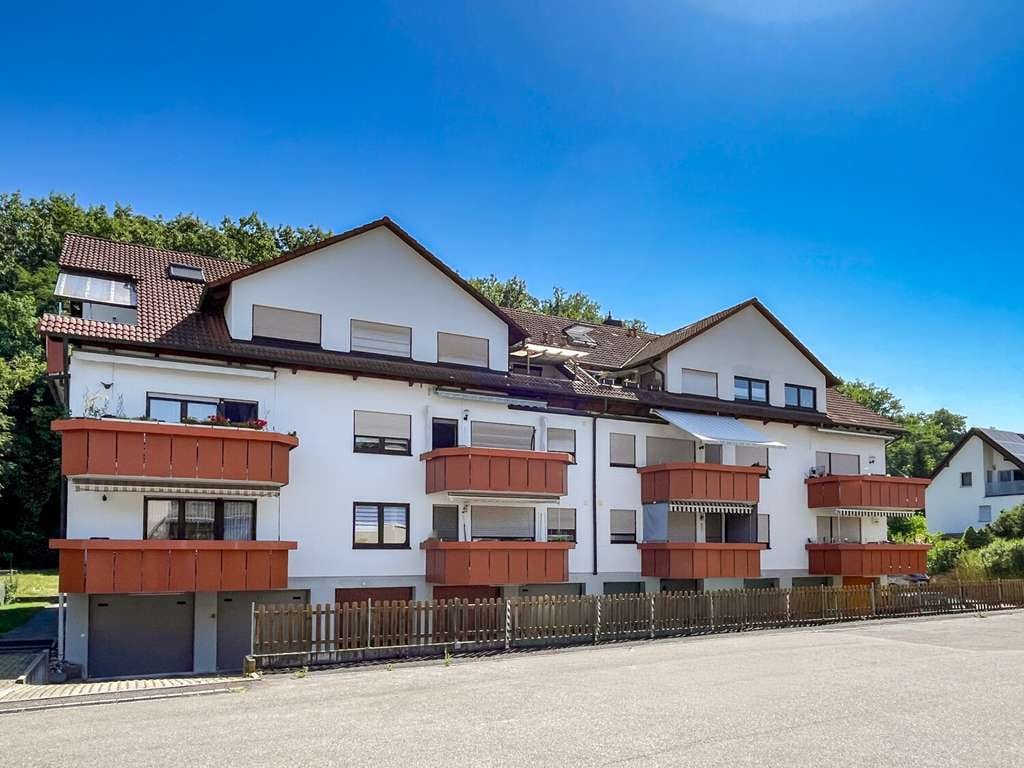 Immobilie in Wannweil - Lichtdurchflutete DG-Maisonette-Wohnung | 6 Zi. | 129 m² | Garage | Balkon| Wannweil - Bild 1
