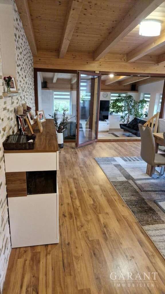Immobilie in Neuhaus am Inn - Repräsentatives Wohn- und Geschäftshaus - 171 qm Wohnen, 206 qm Gewerbe, umfangreich modernisiert - Bild 0