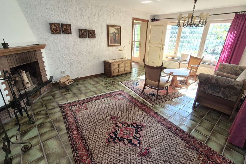 Immobilie in Eslohe - Ein Familienhaus mit viel Platz und großem Garten - Bild 2