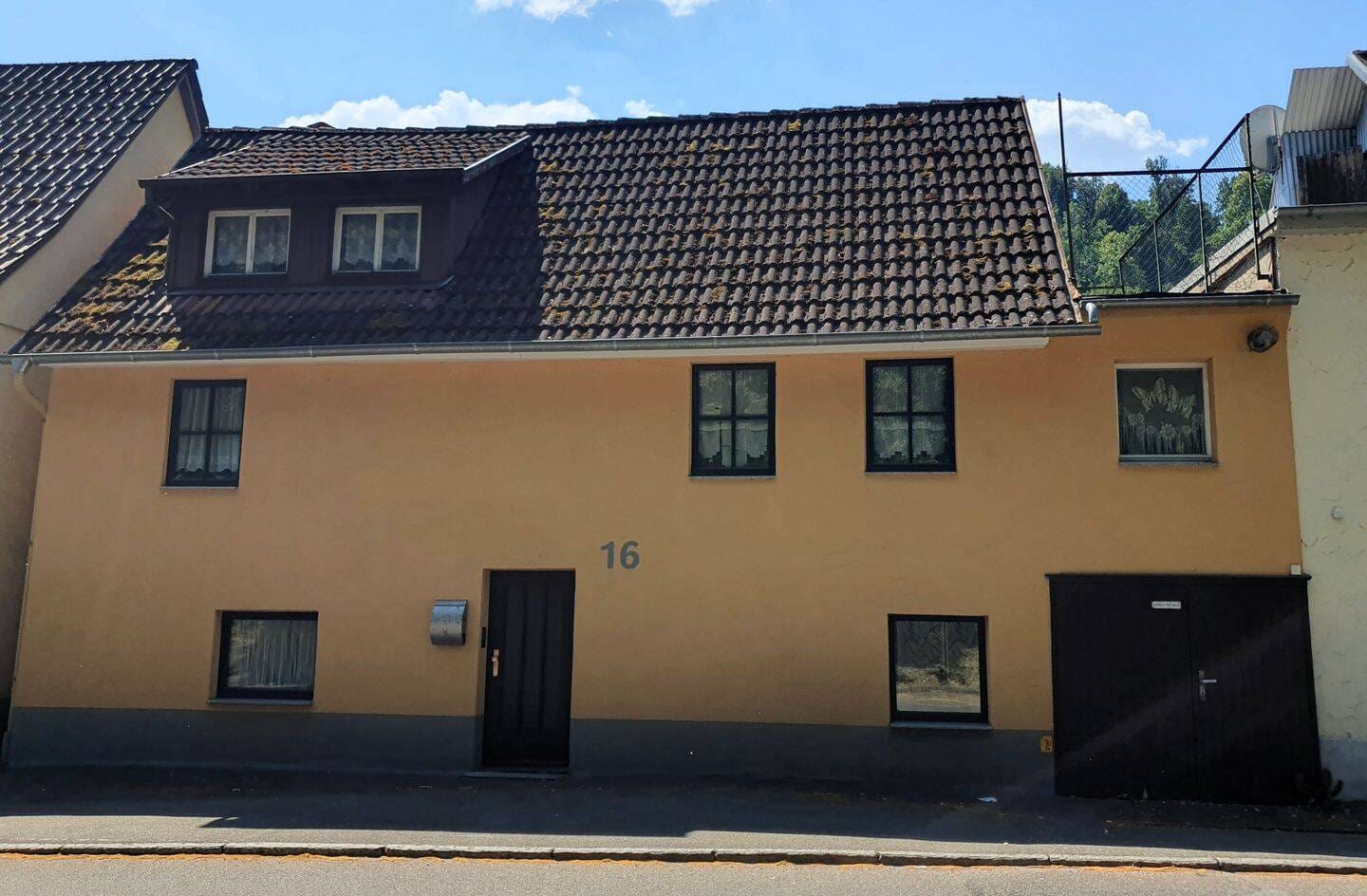 Immobilie in Sulz am Neckar - Einfamilien-Reihenendhaus mit Garage - Bild 0