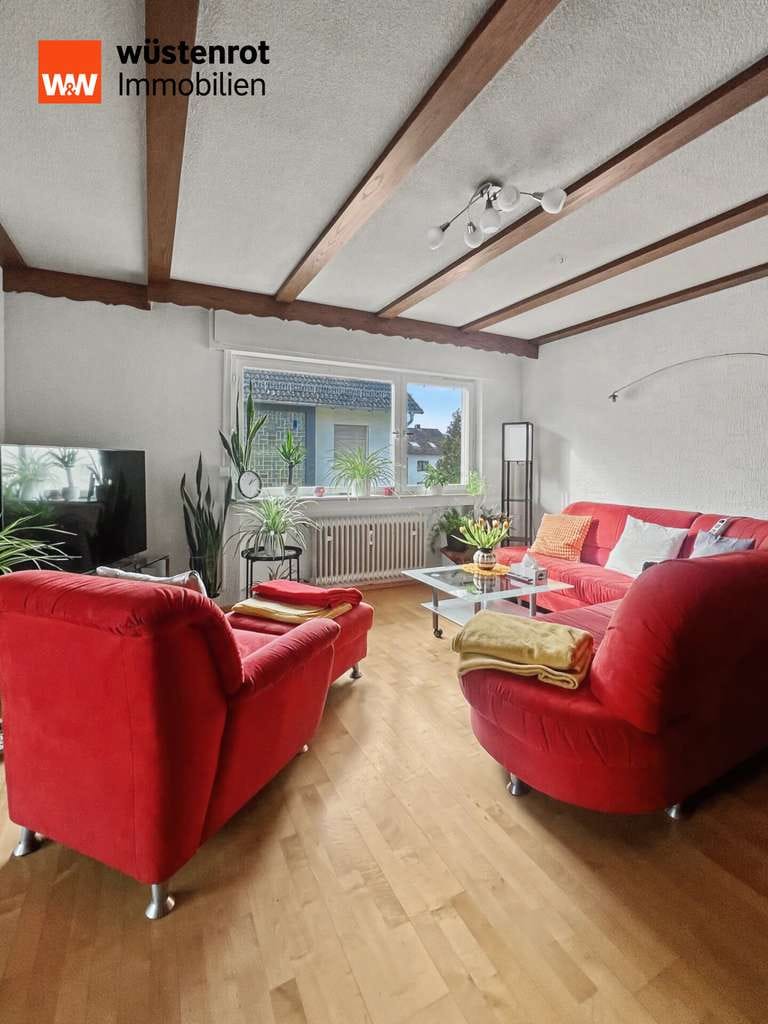 Immobilie in Ettlingen - Mehrfamilienhaus mit 3 Einheiten (davon 2 frei werdend) + 3 Garagen in Ettlingen (Bruchhausen) - Bild 3