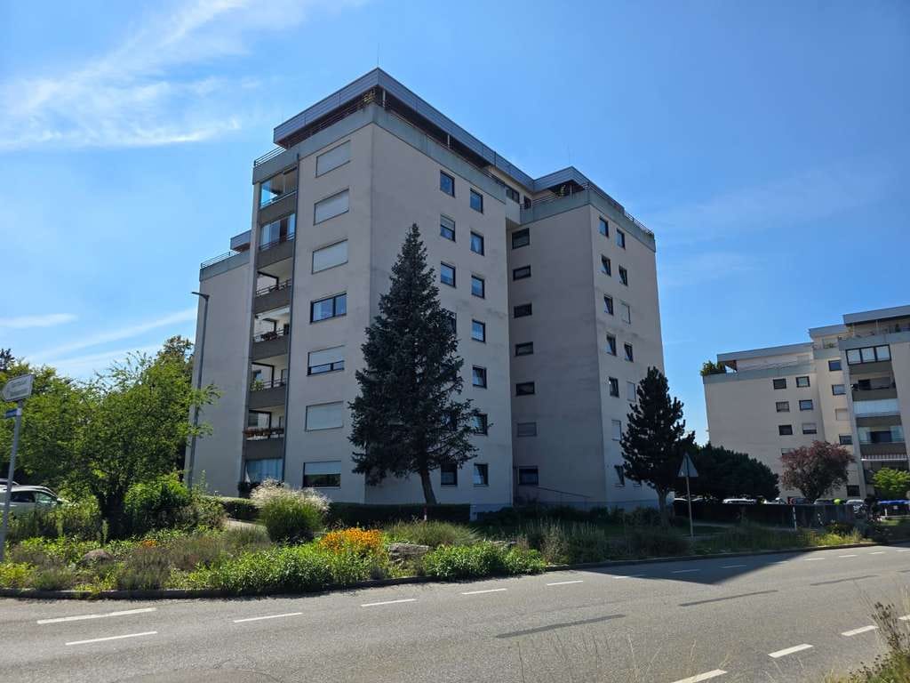 Immobilie in Bad Waldsee - Bad Waldsee-Frauenberg
Helle, gepflegte 3-Zimmer-Hochhauswohnung in bevorzugter Wohnlage - Bild 1
