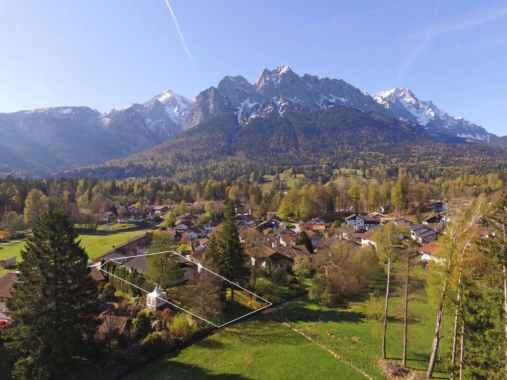 Immobilie in Grainau - Imposantes Einfamilienhaus in traumhafter Lage - Bild 1