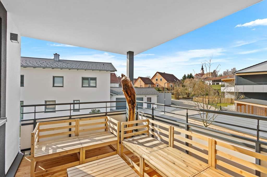 Immobilie in Altenthann - Wie neu - Top-Ausstattung - Traumlage! Ideal auch für Pendler! - Bild 2