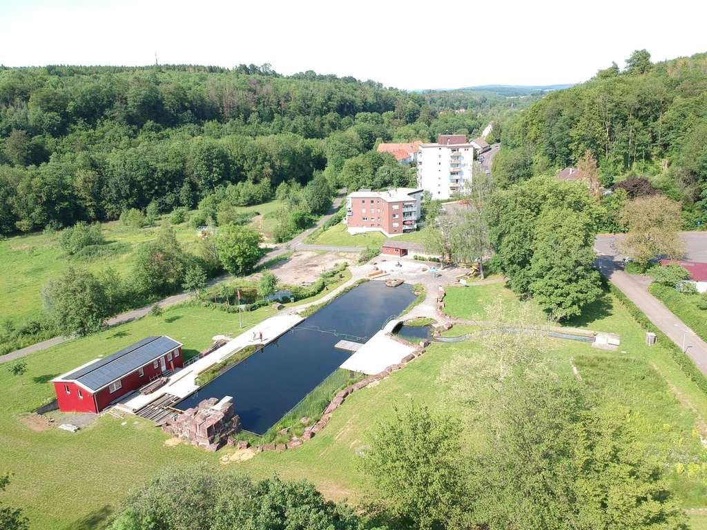 Immobilie in Hirzenhain - Lichtdurchflutete ETW mit Südbalkon und Garage. - Bild 3