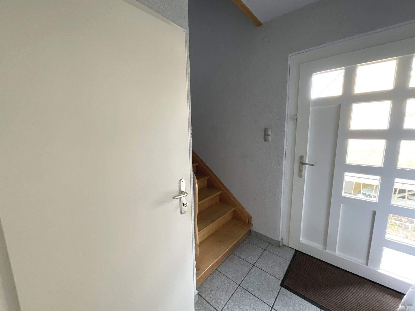 Immobilie in Helsa - Familienfreundliches Haus mit großem Grundstück - Bild 4