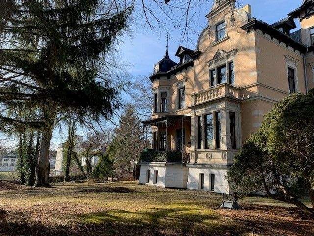 Immobilie in Pößneck - *** stilvoll WOHNEN - VILLA Freysoldt // Bestlage, Balkon, Garten, Stellplätze, Einbauküche, Abstellräume, Teehaus nV *** - Bild 0