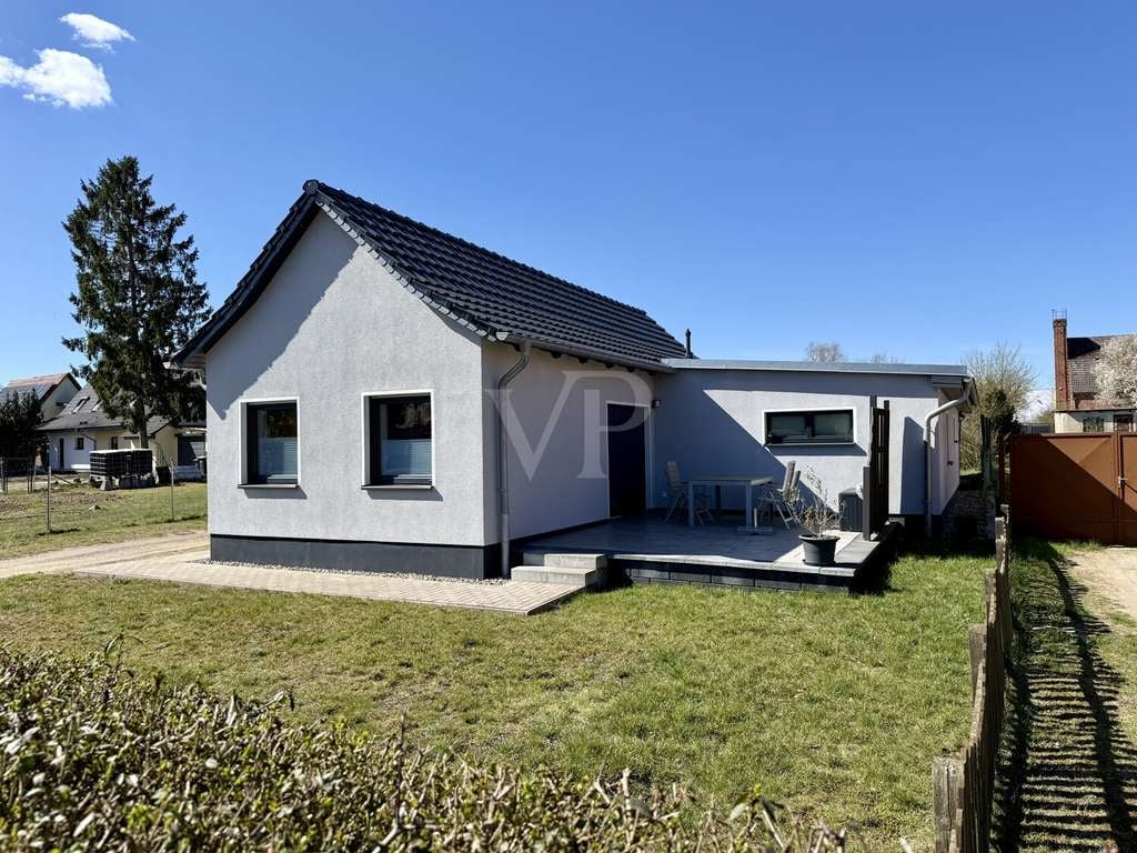 Immobilie in Fünfseen - neuwertiges Einfamilienhaus auf großem Grundstück, kürzlich saniert, oder als Ferienimmobilie - Bild 0