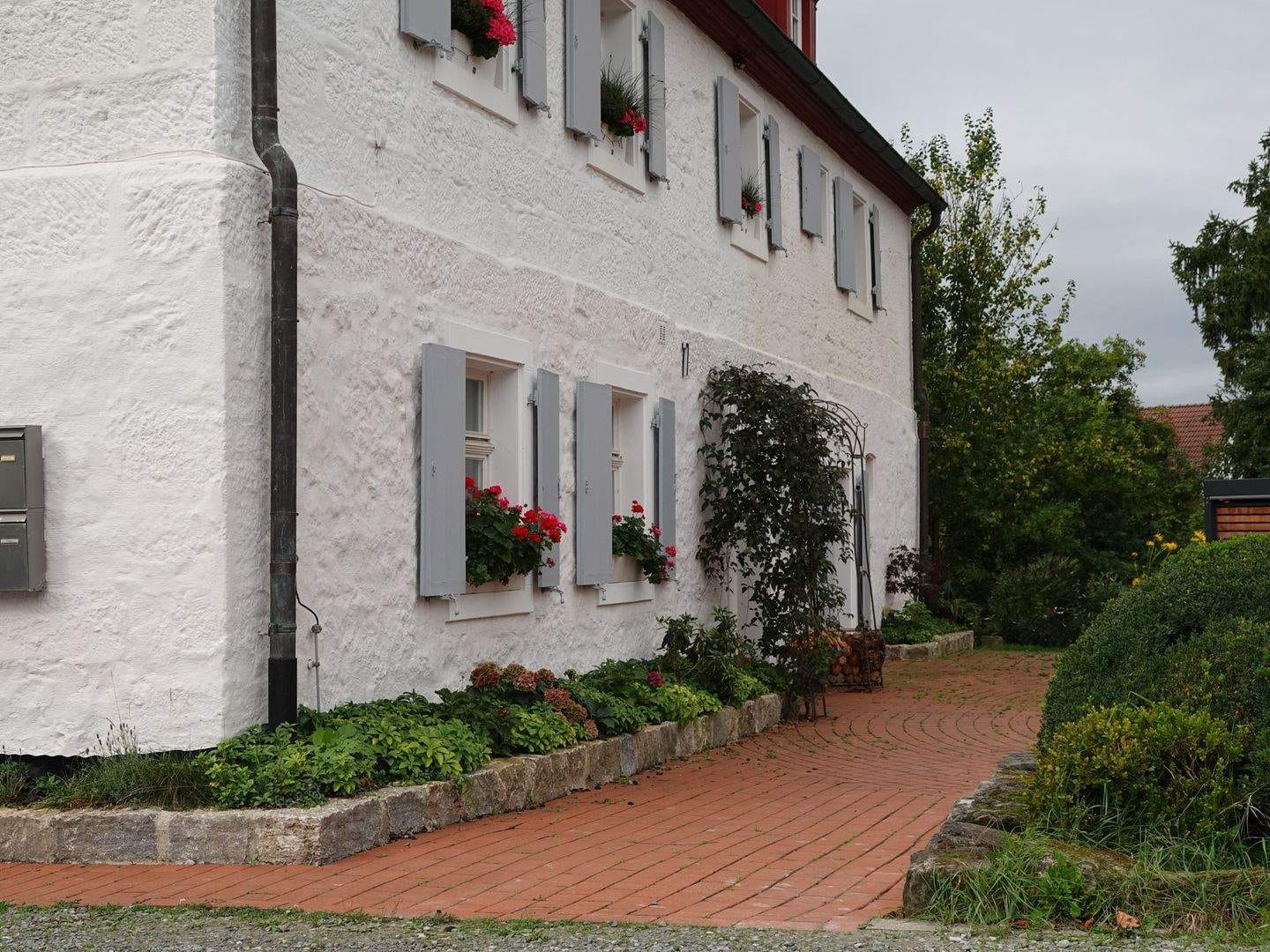 Immobilie in Gerhardshofen - Exklusives Wohnen im Schloss Willmersbach – Großzügige 5-Zimmer-Maisonette mit Garten & Terrassen - Bild 1