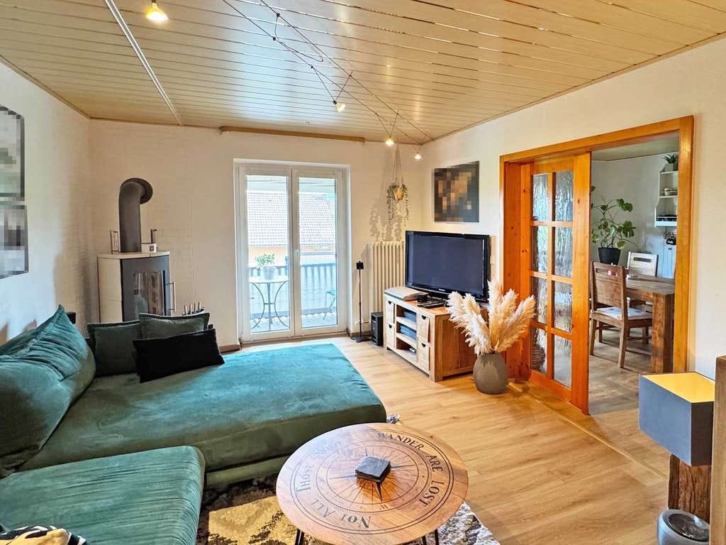 Immobilie in Haldenwang - Charmante Maisonettewohnung mit Blick ins Grüne - Bild 1