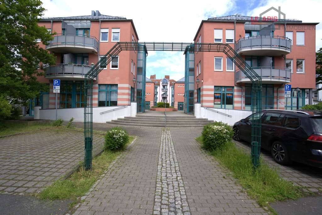 Immobilie in Wurzen - +++GEMÜTLICHE, HELLE 2-RWG MIT BALKON u. TG-STELLPL. IM BELIEBTEN WURZEN+++ - Bild 1