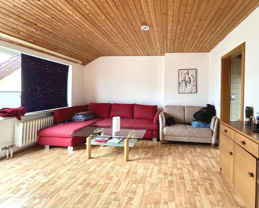 Immobilie in Balingen - Zentrumsnah wohnen oder investieren: 2-Zimmer-Dachgeschosswohnung mit Loggia in Balingen!  - Bild 4