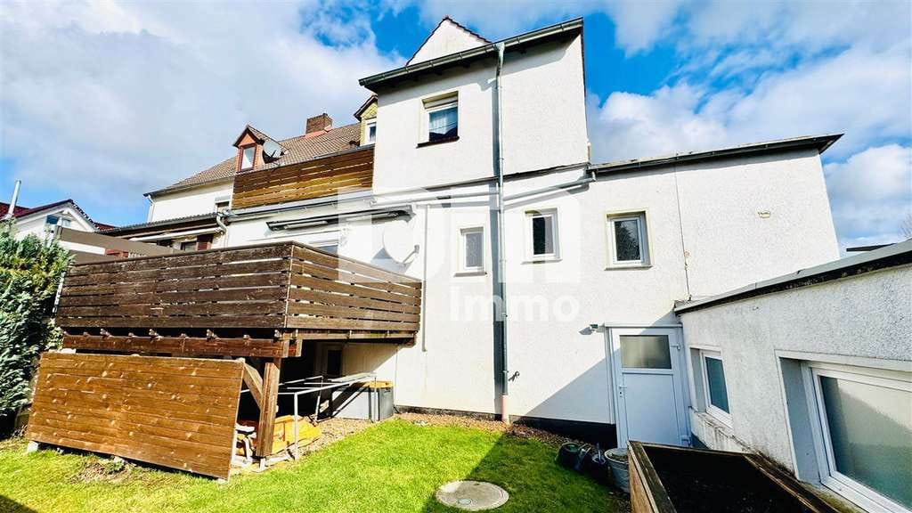 Immobilie in Niestetal - Ein bis Zweifamilienhaus mit 2 Terrassen, Garage und angelegtem Gartenbereich - Bild 3
