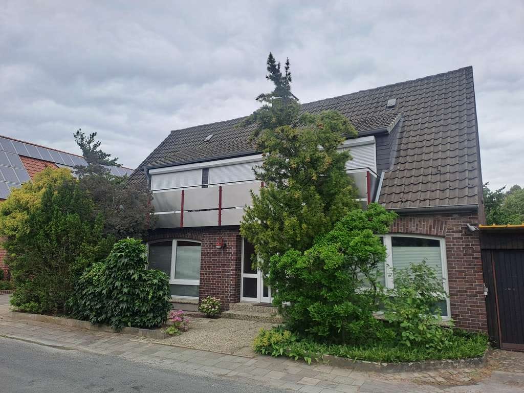 Immobilie in Gronau - Ideal als Kapitalanlage oder zur Eigennutzung – Gepflegtes Zweifamilienhaus in ruhiger Wohnlage - Bild 1