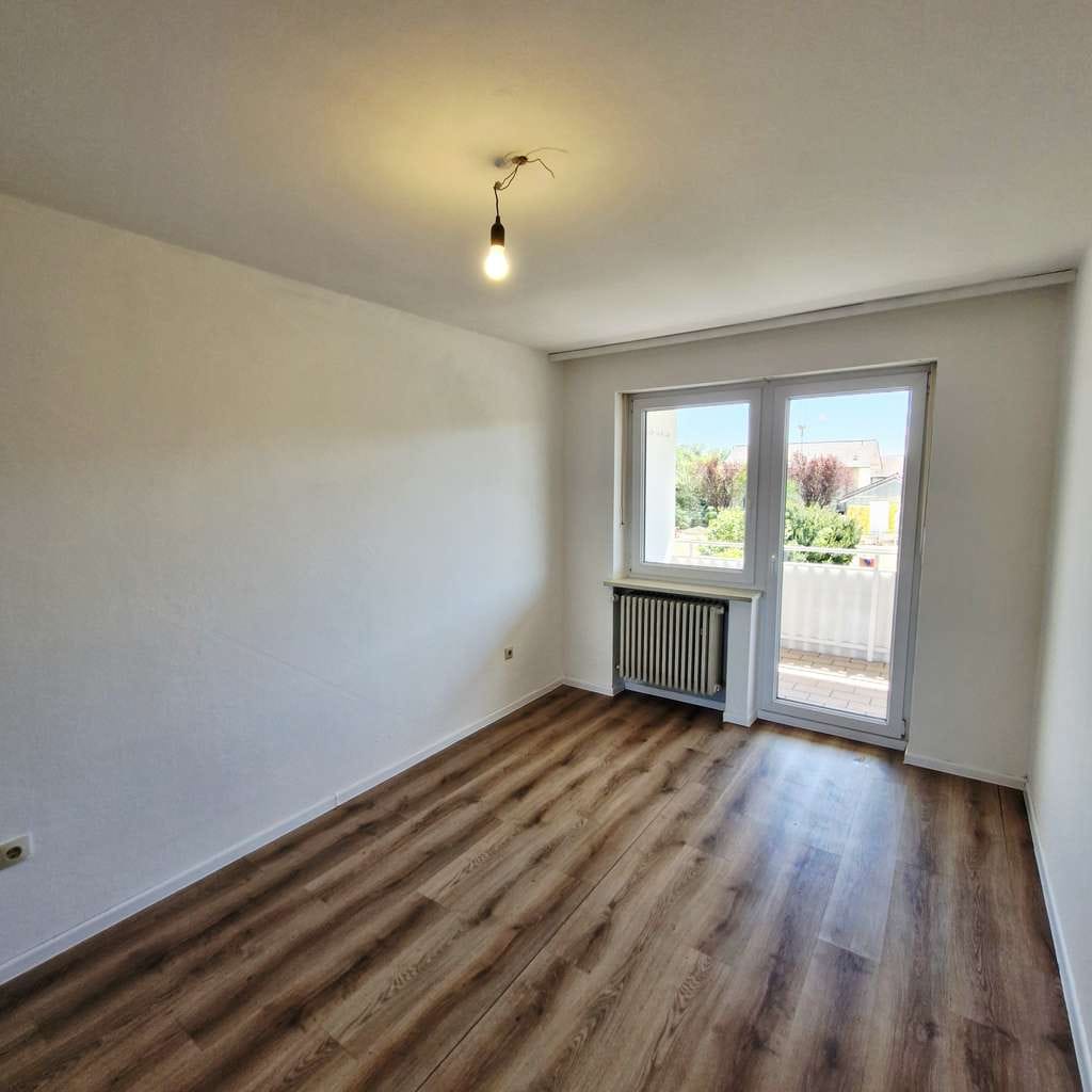 Immobilie in Tüßling - attraktives Reihen - Einfamilienhaus in ruhiger und zentraler Lage,  mit Platz für die ganze Familie - Bild 3