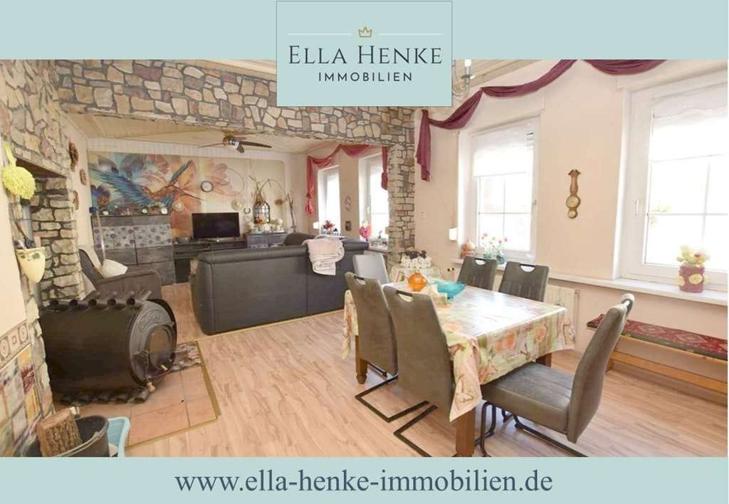 Immobilie in Gardelegen - Resthof zum Modernisieren mit Wohnhaus, großer Scheune, Garten + 2 Garagen... - Bild 0