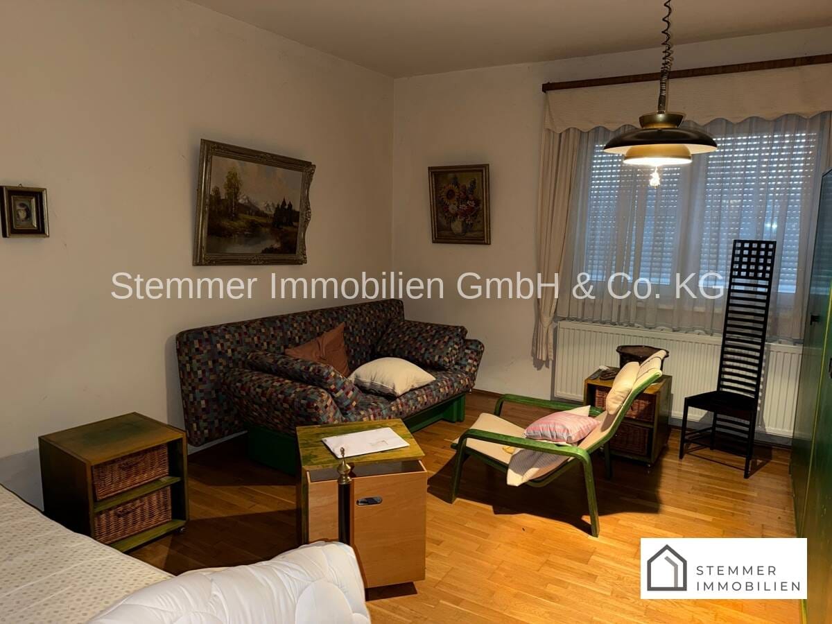 Immobilie in Pressath - Seltene Gelegenheit in Pressath - Wohnhaus mit Hofcharakter und Nebengebäuden - Bild 4
