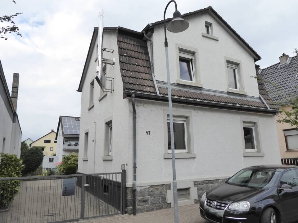 Immobilie in Laudenbach - Saniertes Haus mit zwei Wohneinheiten, großem Garten und zentraler Lage! - Bild 1