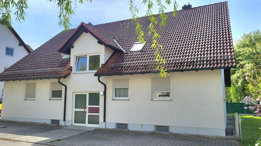 Immobilie in Nersingen - +++Nersingen, 2-Zi.-DG-ETW, ca. 63,8 m² Wfl., Balkon, Garage, Stellplatz+++ - Bild 1