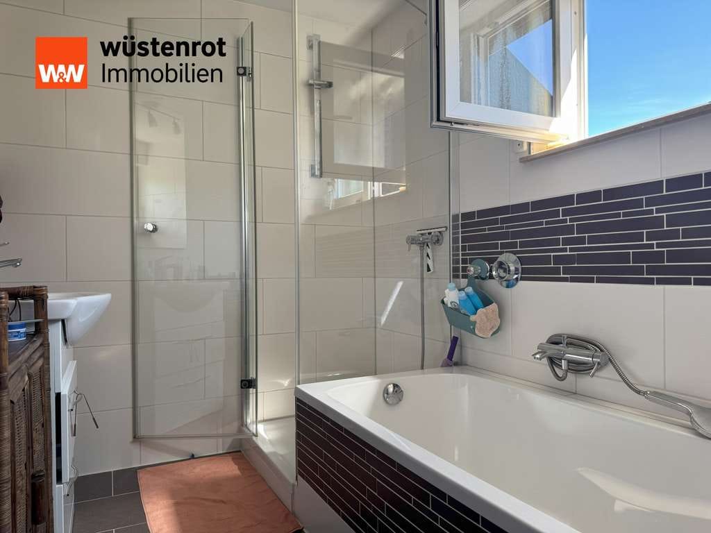 Immobilie in Bad Boll - RUHIG GELEGEN, CHARMANT GESTALTET - 3,5 ZIMMER-WOHNUNG MIT BALKON UND GARTEN - Bild 4