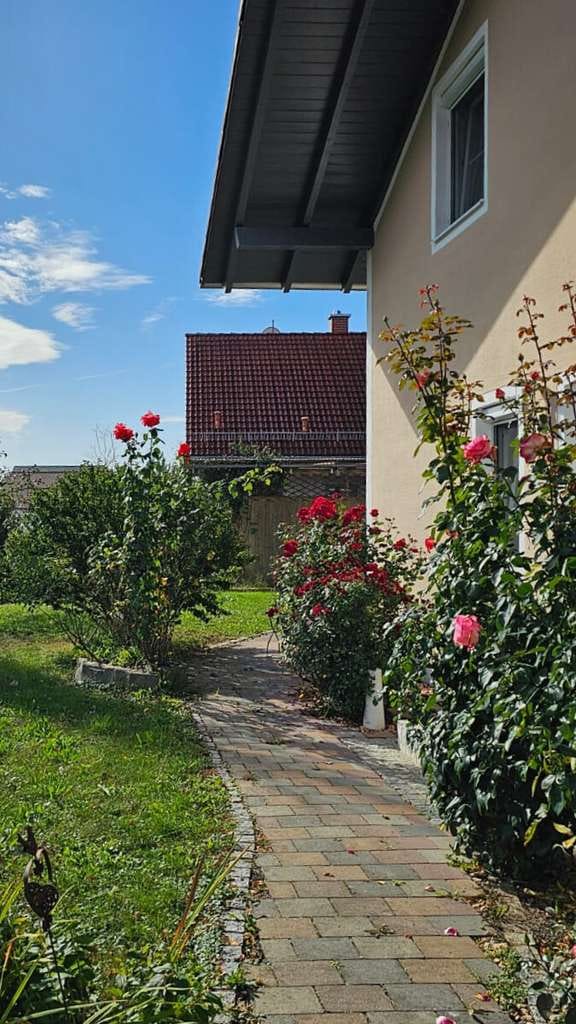 Immobilie in Pleiskirchen - Das perfekte Zuhause für Ihre Familie! - Bild 2