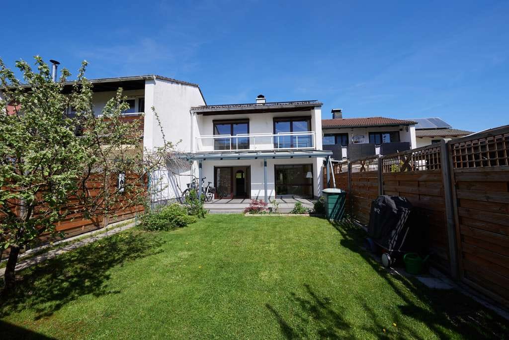 Immobilie in Teisendorf - Stilvoll renoviertes Reihenmittelhaus in attraktiver Wohnlage in Teisendorf-Oberteisendorf - Bild 1