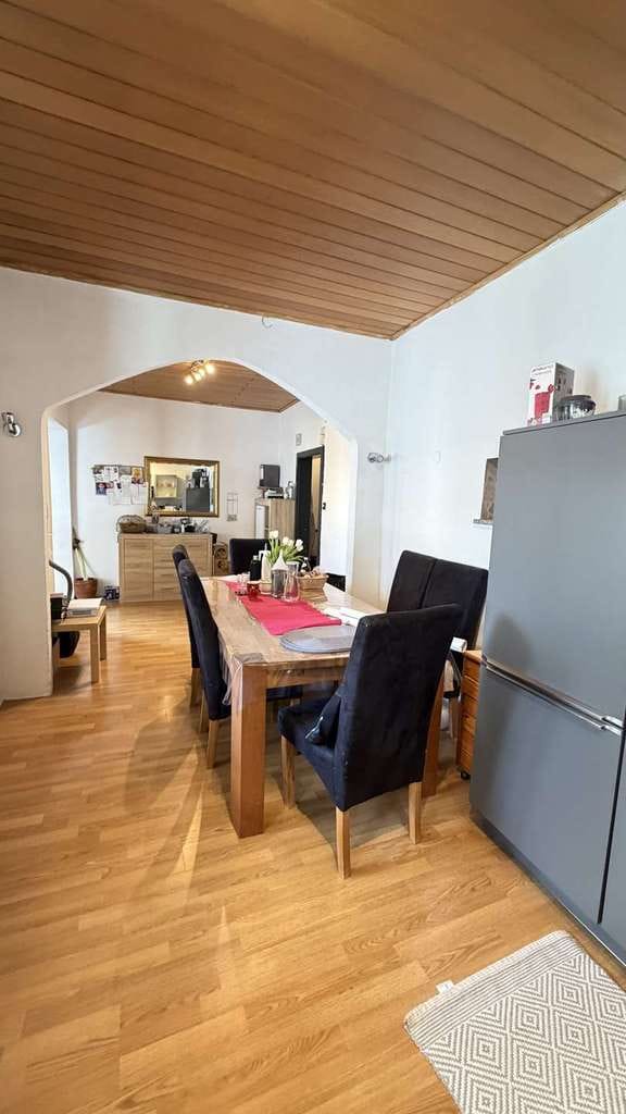 Immobilie in Eisenberg (Pfalz) - Einfamilienhaus mit großem Grundstück zu verkaufen! - Bild 0