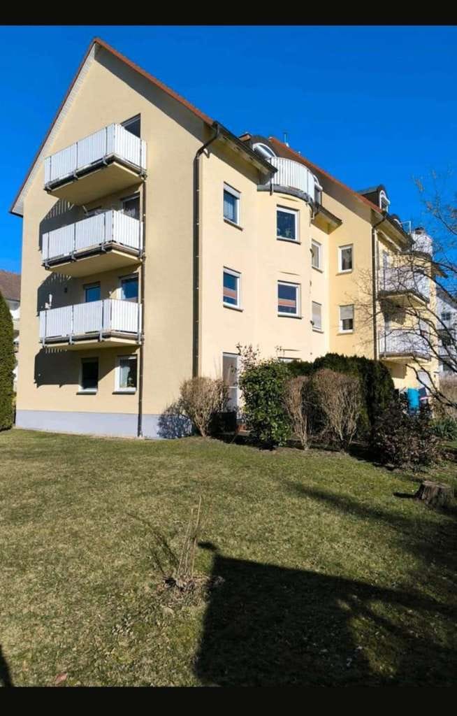 Immobilie in Großpostwitz/O.L. - Budestecy - Traumhaft / ruhige 4-Zimmer-Wohnung mit 2 Balkonen + Garage+ 23m² ausbaubarer Spitzboden - Bild 3