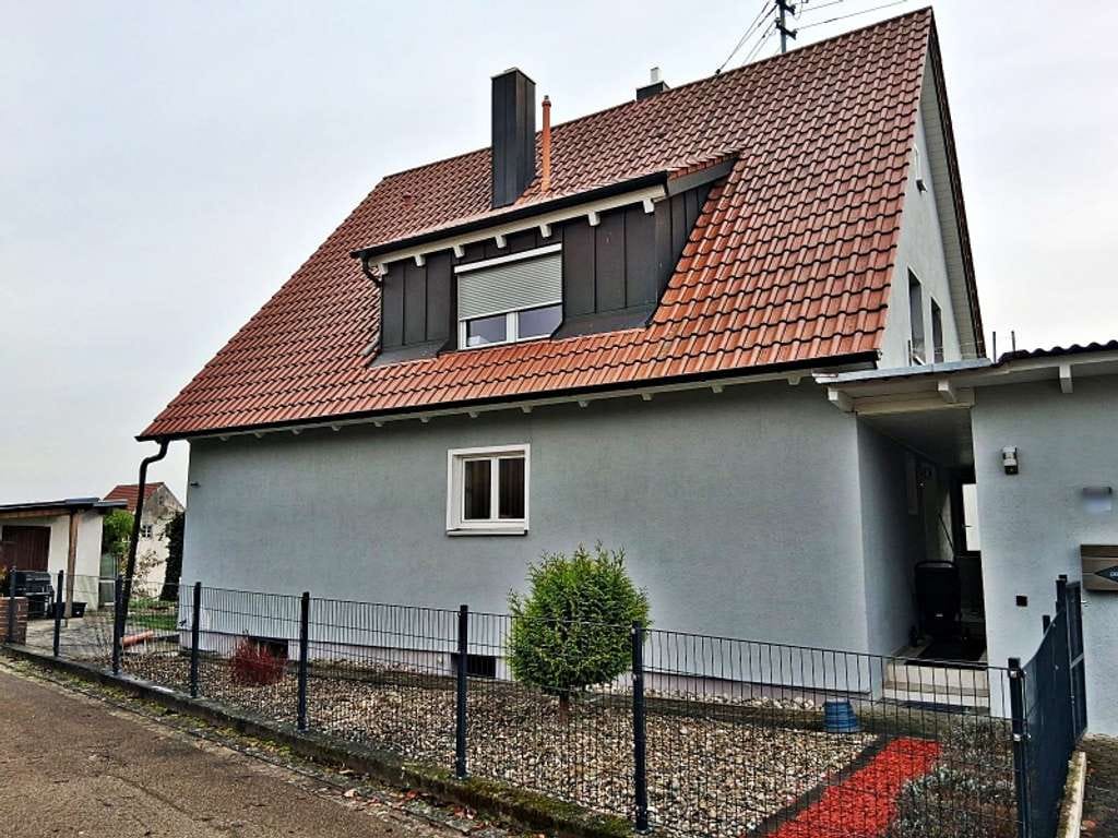 Immobilie in Tapfheim - Gepflegtes Einfamilienhaus in ruhiger Lage von Tapfheim - Bild 1