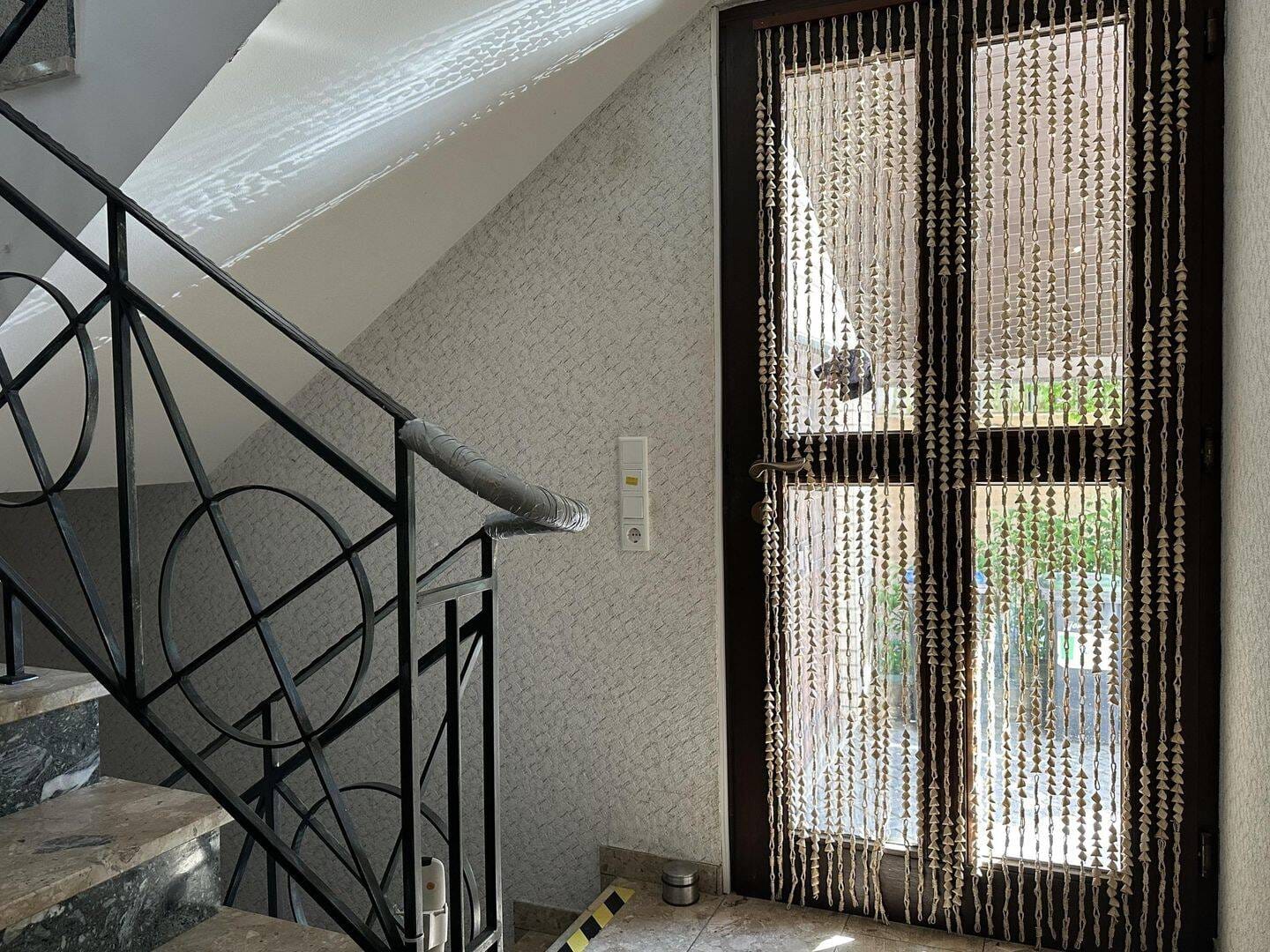Immobilie in Horn-Bad Meinberg - Erdgeschosswohnung (ca. 70 m²) mit Garage im 2-Familienhaus-ruhige Wohnlage - Bild 3