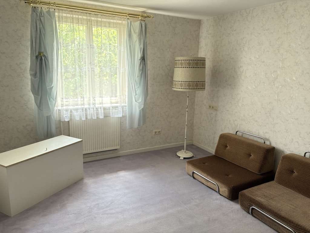 Immobilie in Eislingen/Fils - Zwei-Familien-Doppelhaushälfte mit großzügigem Garten in ruhiger Lage! - Bild 4
