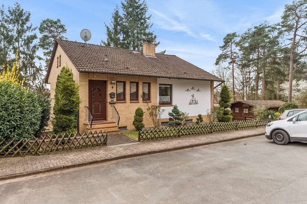 Immobilie in Steyerberg - Charmantes Wohnhaus mit vielseitigem Nutzungspotential und besonderem Grundriss - Bild 0