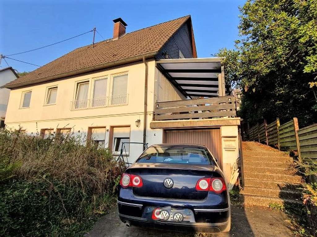 Immobilie in Engelskirchen - Diese Immobilie freut sich auf Sie! 
Einfamilienhaus mit Einliegerwohnung
 - Bild 1