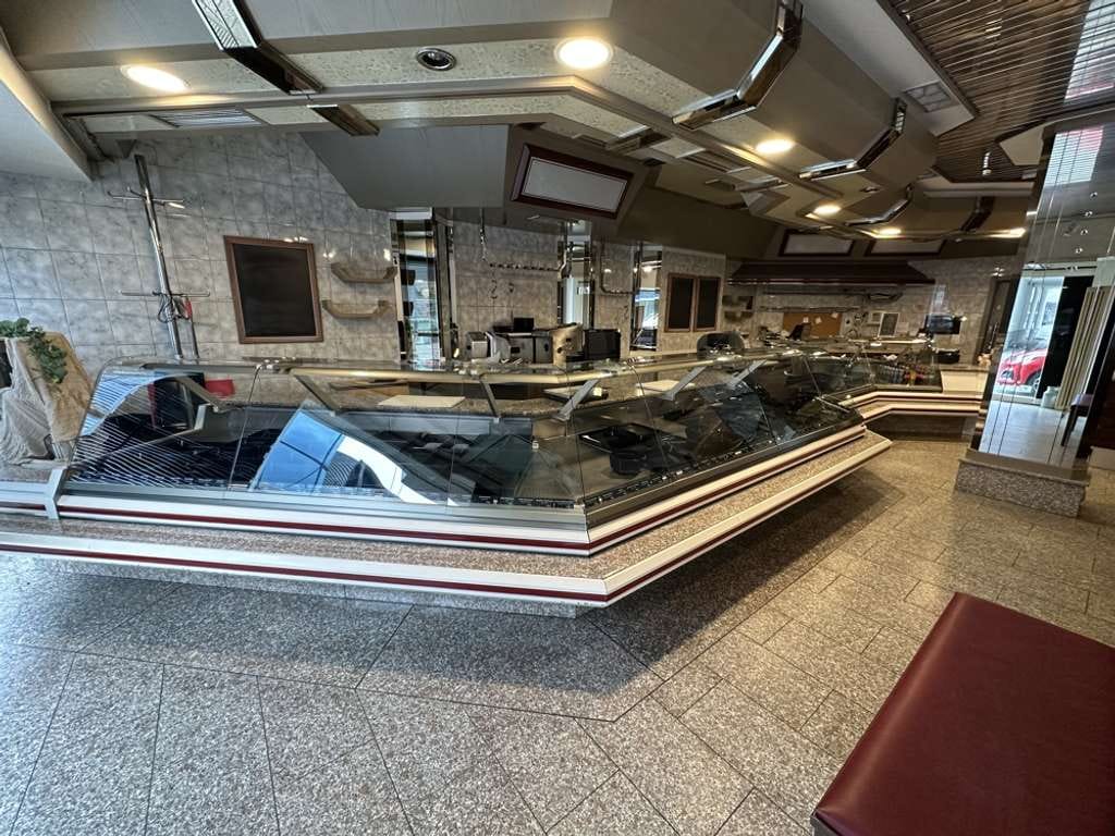 Immobilie in Westerburg - Wohn- und Geschäftshaus mit ehemaliger Metzgerei - Attraktive Investitionsmöglichkeit - Bild 2