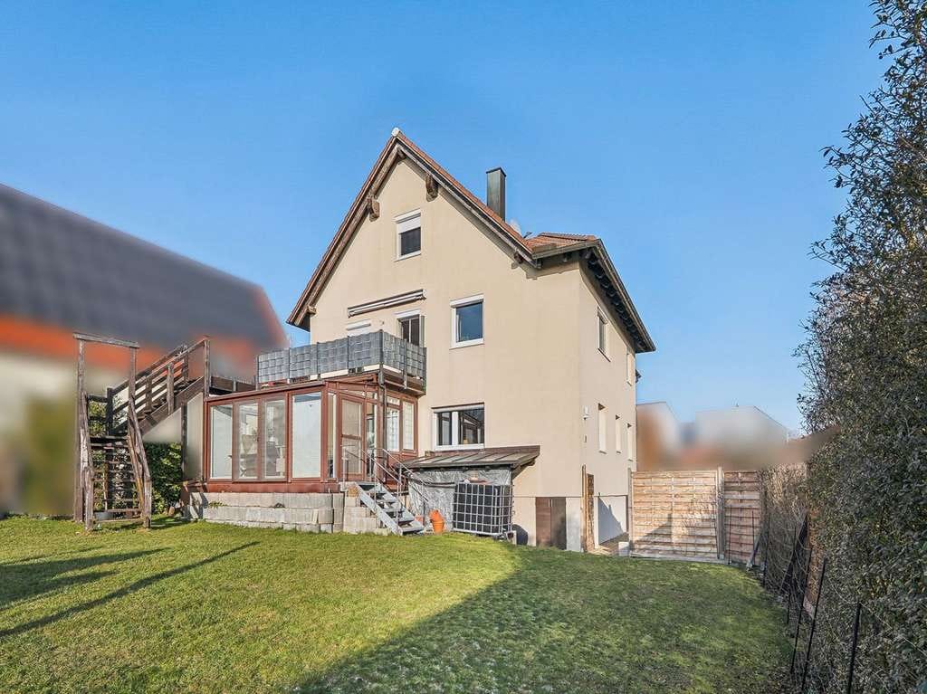 Immobilie in Waldbüttelbrunn - Gepflegtes Zweifamilienhaus in Waldbüttelbrunn - Bild 0