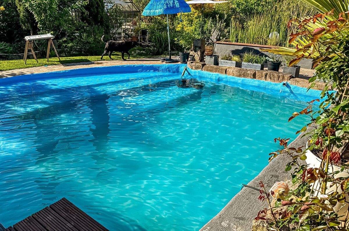 Immobilie in Kehl - Denkmalgeschütztes 3-Familienhaus mit Schwimmteich in Kehl - Bild 2