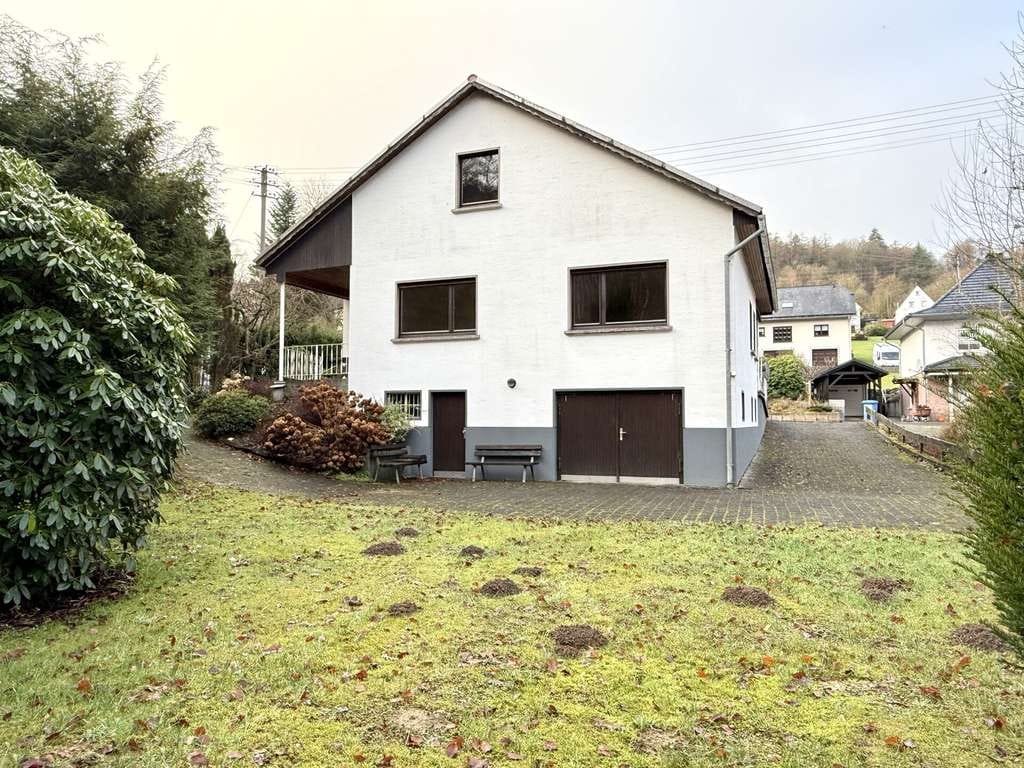 Immobilie in Daaden - Einfamilienhaus zum Verwirklichen in familienfreundlicher Umgebung! - Bild 1