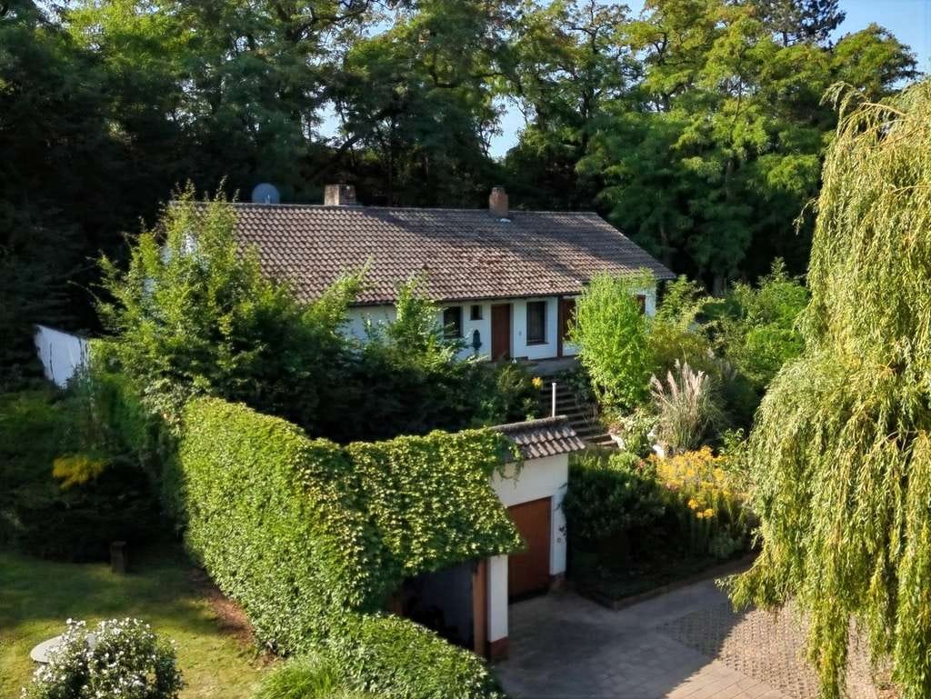 Immobilie in Gerolsheim - Freistehendes Anwesen in Panoramalage mit Erweiterungsoption - Liebhaberobjekt und Investorenchance - Bild 1